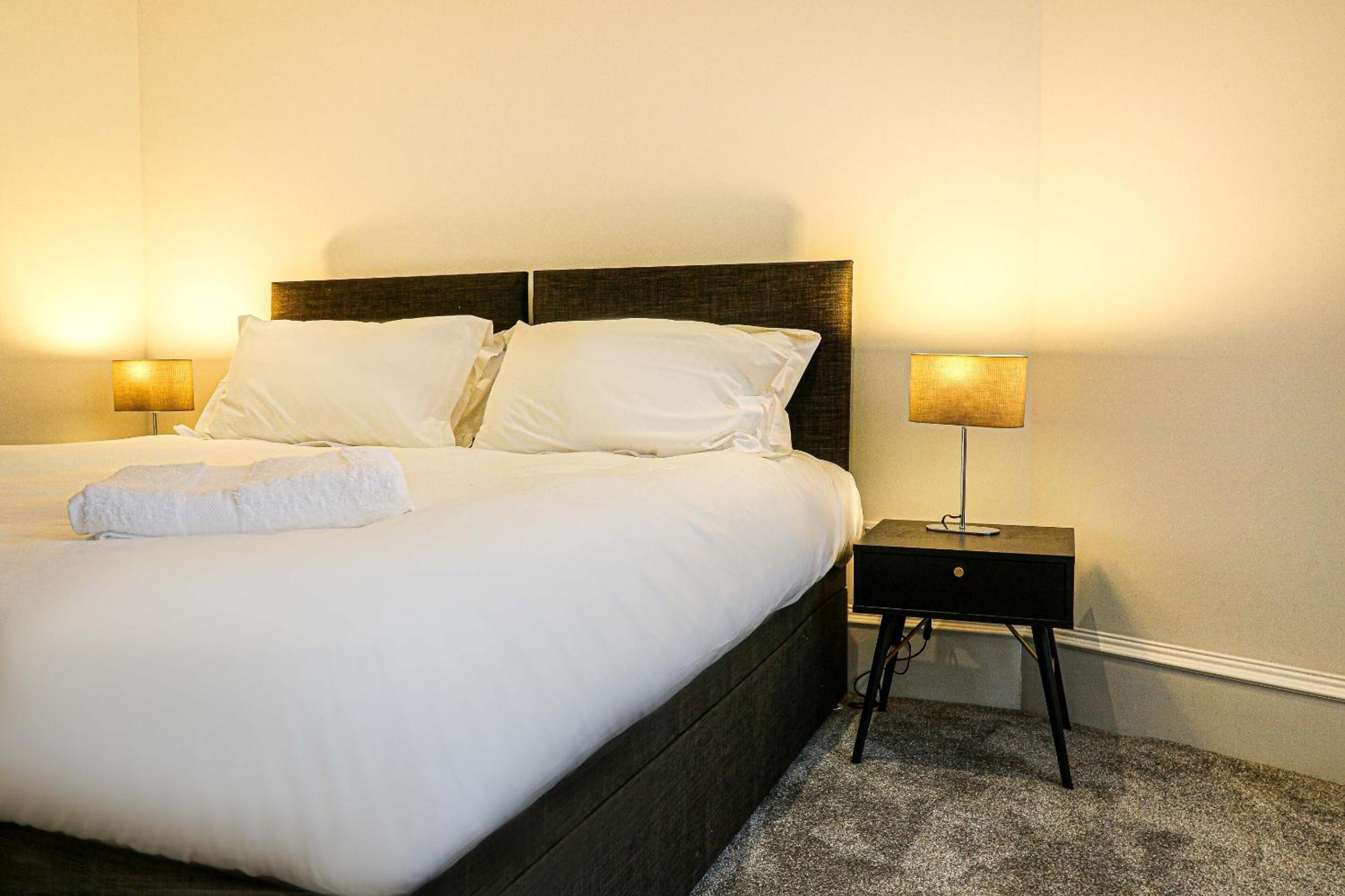 Beachwalk Apartments By Nova Suites Ayr Habitación foto